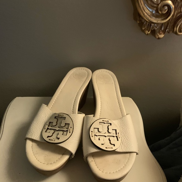 Tory Burch wedge heels - Picture 2 of 3